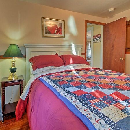 Cozy Buzzards Bay Home Steps To Cape Cod Canal! Bourne Exteriör bild