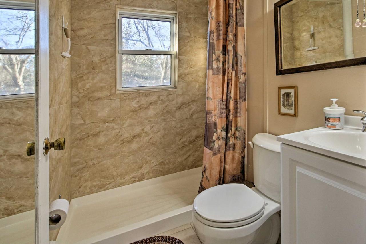 Cozy Buzzards Bay Home Steps To Cape Cod Canal! Bourne Exteriör bild