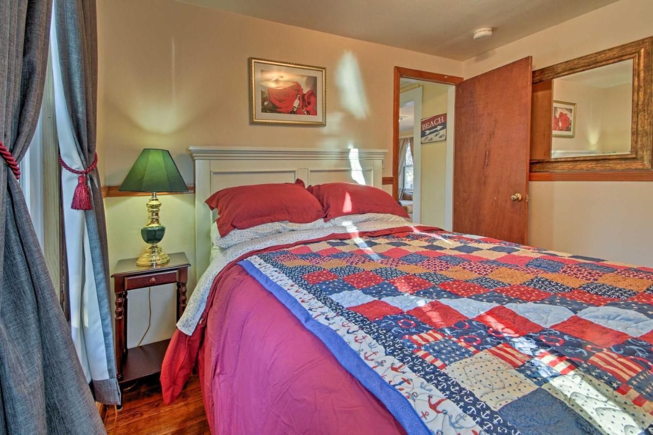 Cozy Buzzards Bay Home Steps To Cape Cod Canal! Bourne Exteriör bild